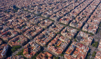 巴塞罗那城市西班牙令人惊异的体系结构空中视图