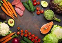 食物生产品蔬菜牛肉肉牛排鱼大马哈鱼角黑暗乡村棕色（的）石头表格前视图复制空间健康的食物背景成分维生素饮食营养