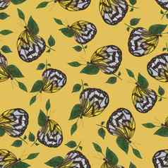 无缝的模式色彩斑斓的蝴蝶黄色的背景