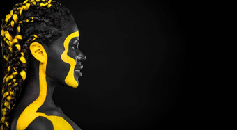 艺术脸下载高决议图片黑色的黄色的身体油漆非洲女人创建专辑模板有创意的图像复制空间文本