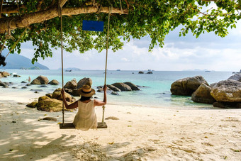 KOH利普岛泰国热带岛蓝色的海洋白色软沙子