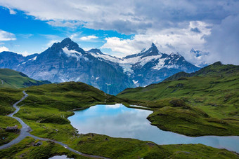巴查尔普湖湖黎明伯恩高地瑞士高山视图施雷克霍恩wetterhorn位置巴查尔普湖瑞士阿尔卑斯山脉》剧组谷茵特拉肯欧洲瑞士