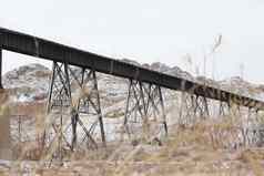 成形金属铁路桥梁领先的雪山一步