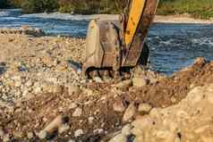 挖掘机挖掘机桶挖掘地面河