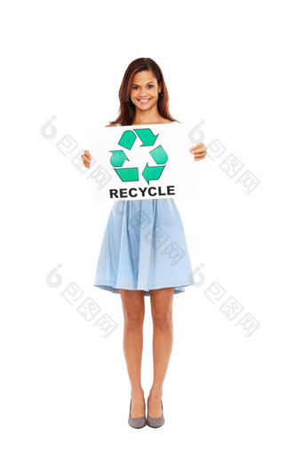 鼓励回收年轻的女人微笑持有海报回收标志白色背景