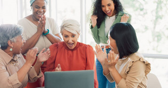 成功掌声团队移动PC女人启动业务电子邮件办公室公告祝贺你鼓掌手支持赢家团队合作成就协作