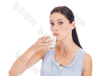 肖像工作室女人饮料玻璃牛奶维生素医疗保健好处骨健康健康水合作用钙乳制品产品营养学家脸模型孤立的白色背景