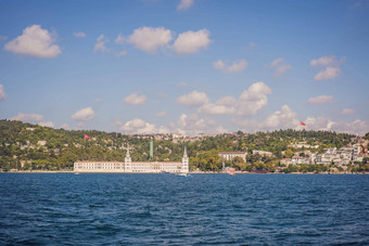 最古老的军事学校火鸡位于陈格尔基伊斯坦布尔亚洲海岸横跨博斯普鲁斯海峡军事演讲厅塔