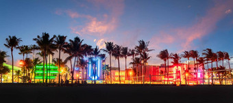 迈阿密海滩海洋开车全景酒店餐厅日落城市天际线棕榈树晚上