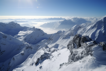 高耸入云的雪山冰山山顶