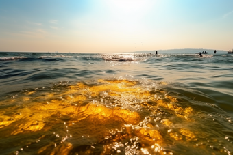 夏日波光粼粼的海面水太阳