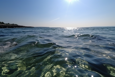夏日波光粼粼的海面摄影图30