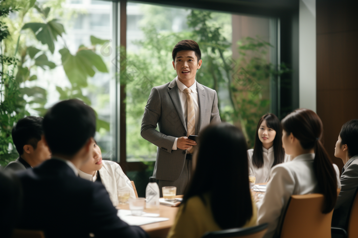 正在开会的公司白领图片-包图网