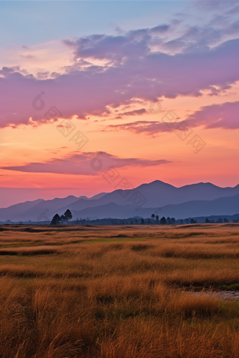 夕阳下的山脉唯美竖图云霓虹