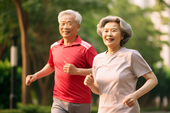 老年夫妇健身慢跑康养姿势