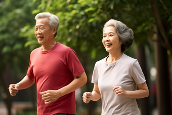 老年夫妇健身慢跑康养体育