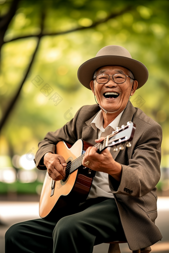 老年人公园演奏吉他银龄音乐