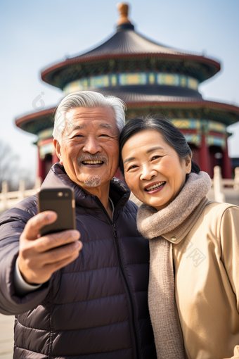 老年人夫妇天坛旅<strong>拍</strong>康养银龄