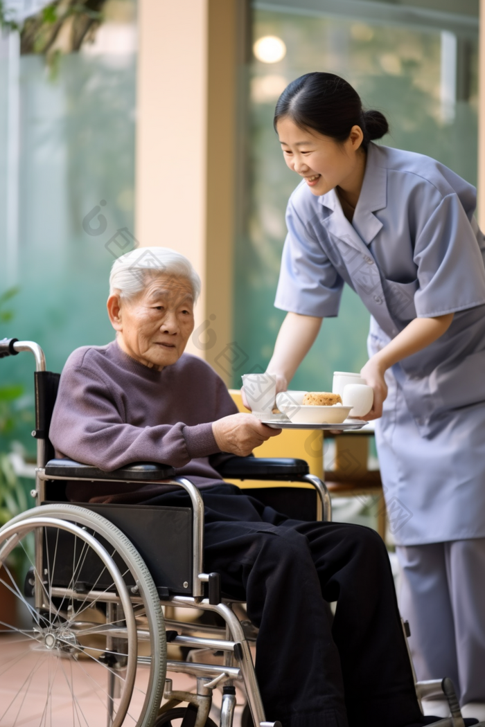 养老院护工照料老年人护理和睦