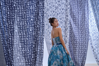 中国风美女纺织品彩色图片风格素材