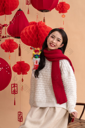 新年<strong>祝福</strong>，一位亚洲青年女性过新年中国照片