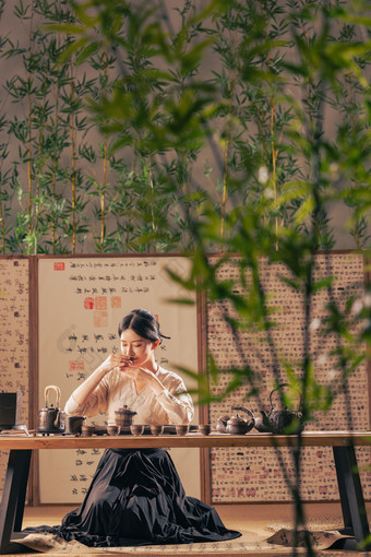 茶艺青年女人古典风格彩色图片场景