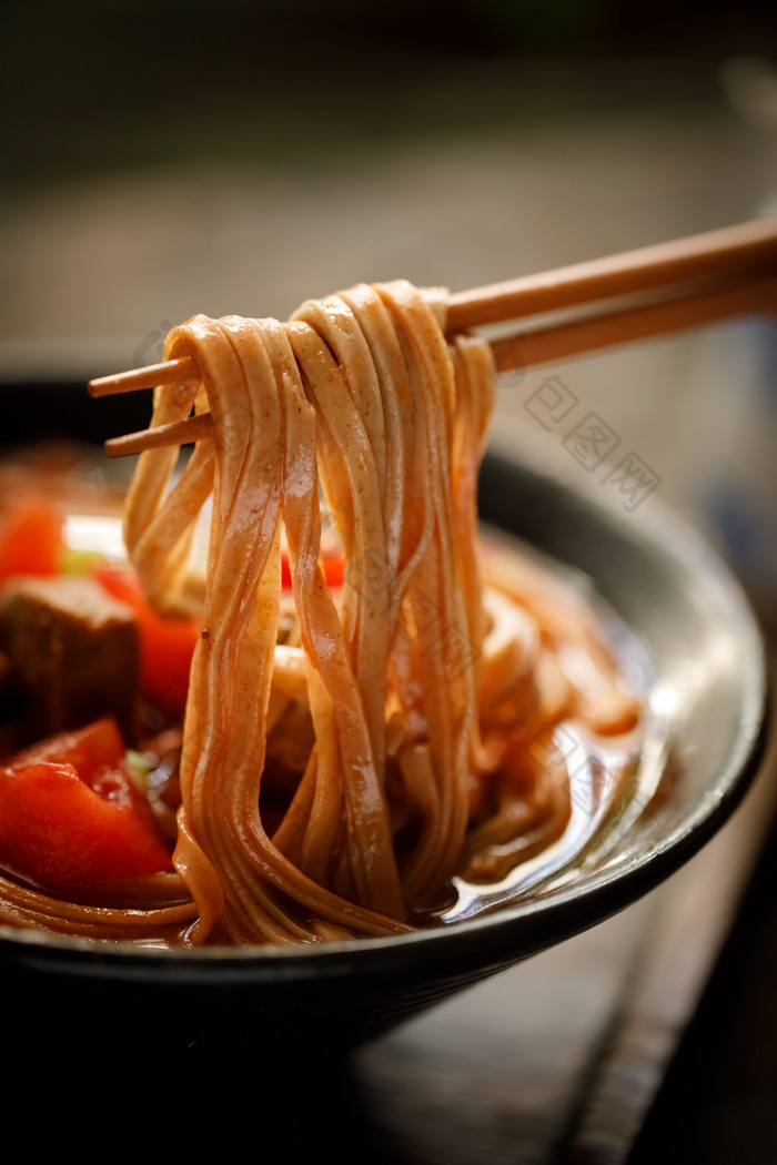 牛肉面烹调粮食场景