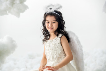 快乐玩耍的小天使仙女素材图片