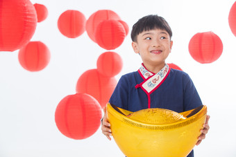 新年男孩吉祥放松场景