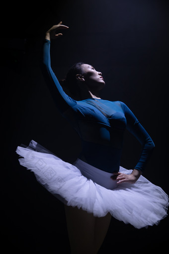 跳芭蕾舞舞者摄影柔和素材