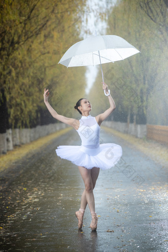 跳芭蕾舞美女白色彩色图片<strong>非凡</strong>的摄影图