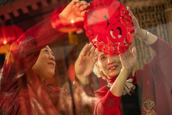 夫妇窗花女人场景