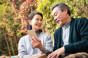 老年夫妇退休彩色<strong>图片</strong>高清<strong>图片</strong>