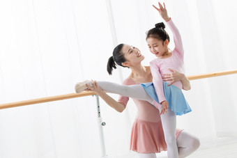 舞蹈教师女孩舞蹈教室培训班成长拍摄