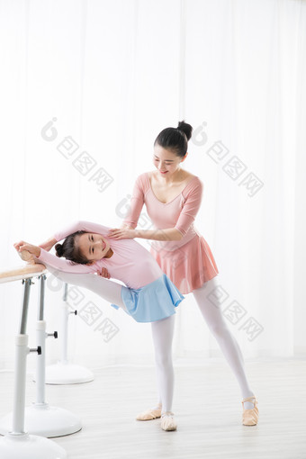 舞蹈教师小女孩小学生动作幸福相片