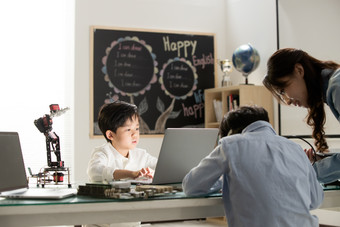 学习编程学编程科学未成年学生摄影