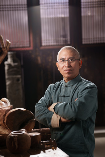 工匠雕刻<strong>工艺品</strong>中国文化专门技术摄影