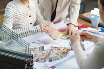 青年女人房地产摄影新创企业相片