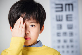 儿童视力测验渴望学龄儿童拍摄