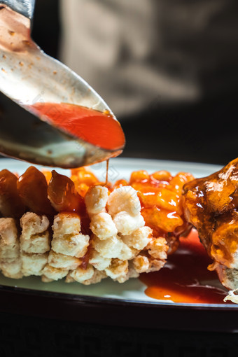 松鼠桂鱼美食餐饮状态良好