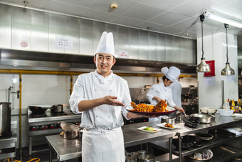 厨师展示美食餐饮场景