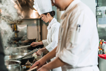 厨师烹饪美食饮食摄影图