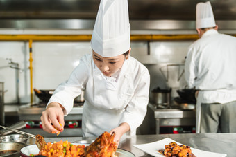 厨师烹饪美食餐饮摄影图