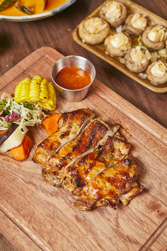 西餐鸡排烤鸡鸡肉木板片