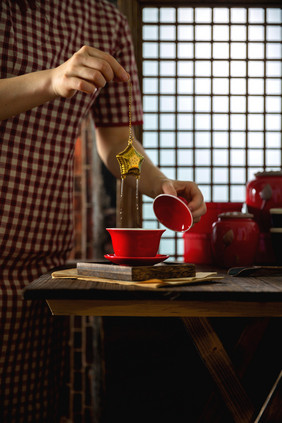 中国红茶道茶盏茶叶摄影图片