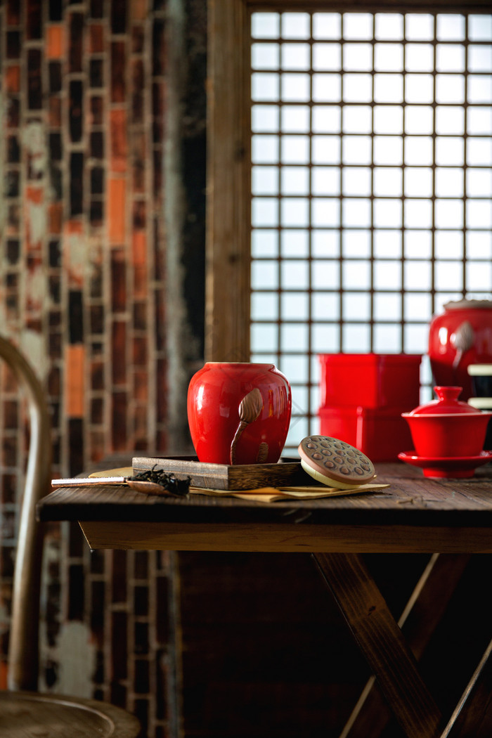 中国红中国风茶具茶叶片