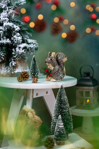 圣诞节海报小松鼠片