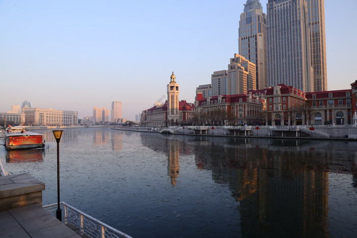唯美清新城市建筑天津摄影图图片