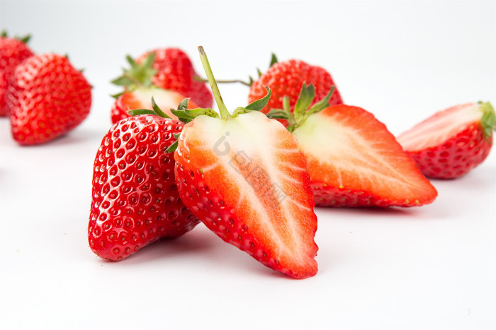 牛奶草莓新鲜健康的水果图片