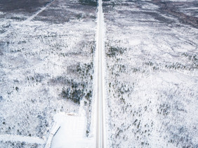 大兴安岭航拍清新公路雪景雪地摄影图片